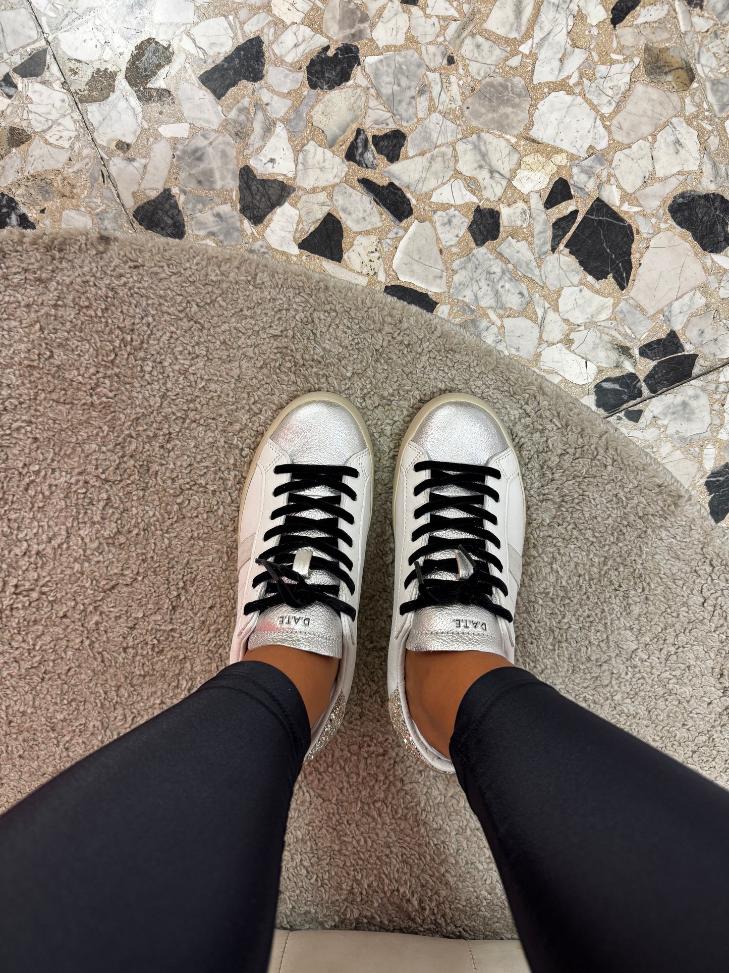 Sneakers D.A.T.E. HILL LOW SHINY WHITE-PLATINUM