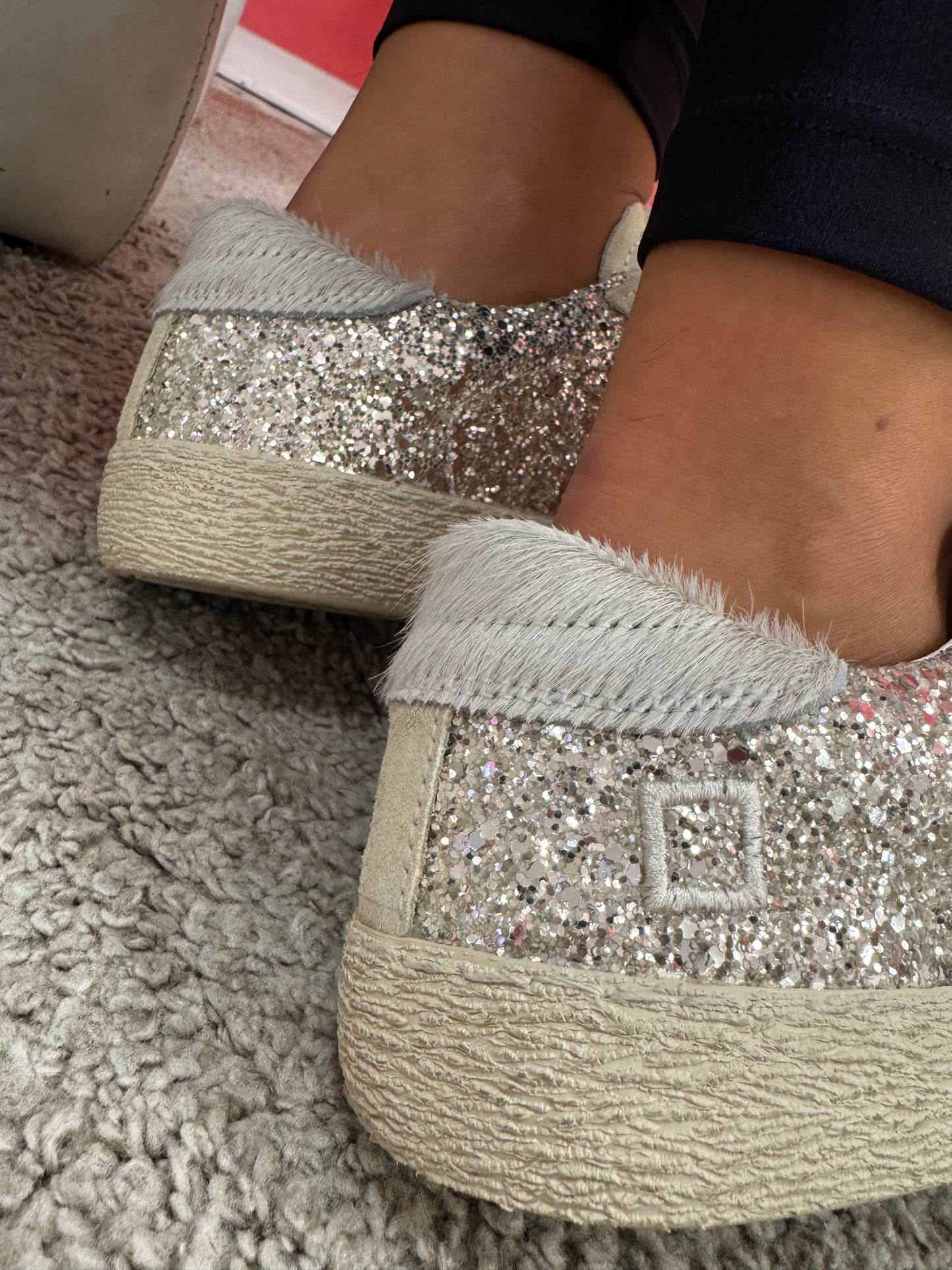 Sneakers D.A.T.E. HILL LOW GLITTER PLATINUM